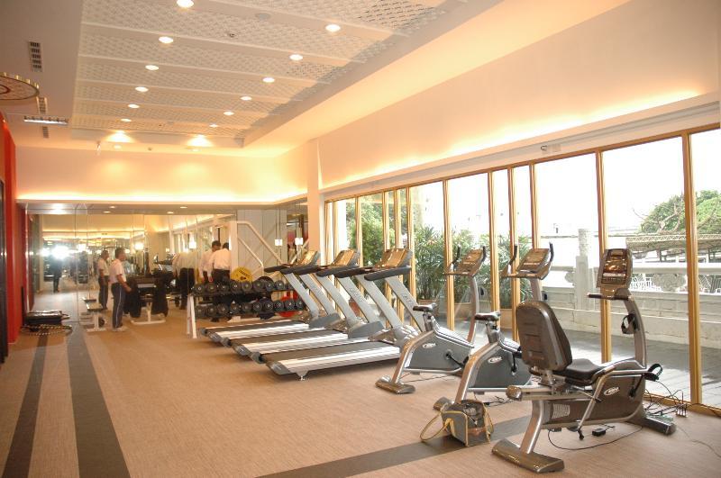 Khách sạn The Grand 5*